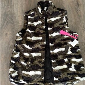 Cameo vest